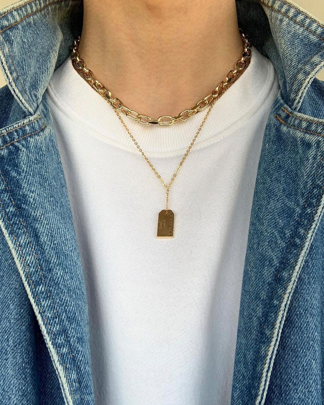 cut pattern necklace