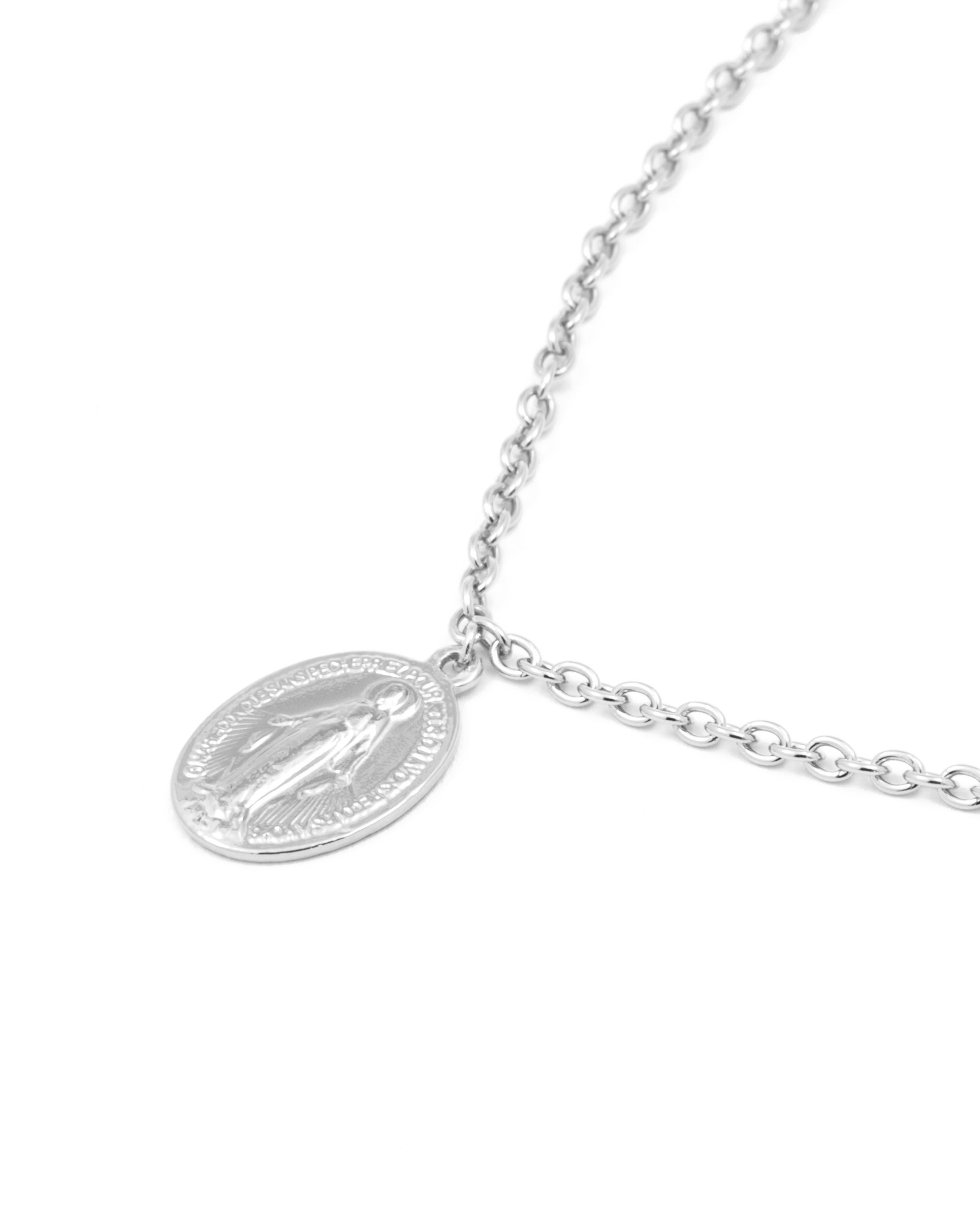 medallion necklace